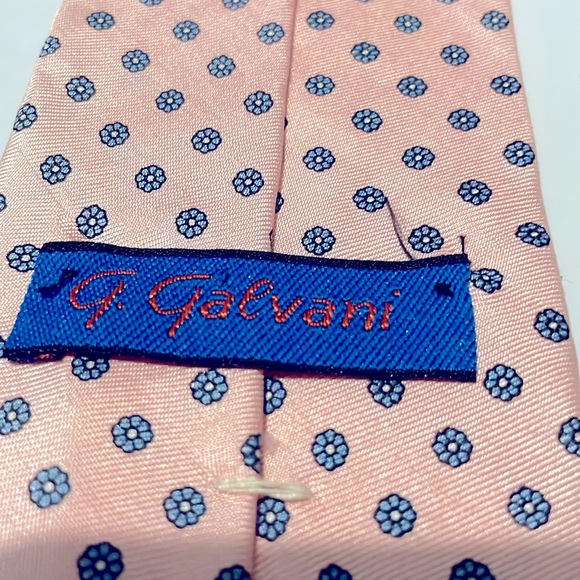 Vintage Pink with Blue Flowers G. Galvani Silk Tie - Picture 5 of 8